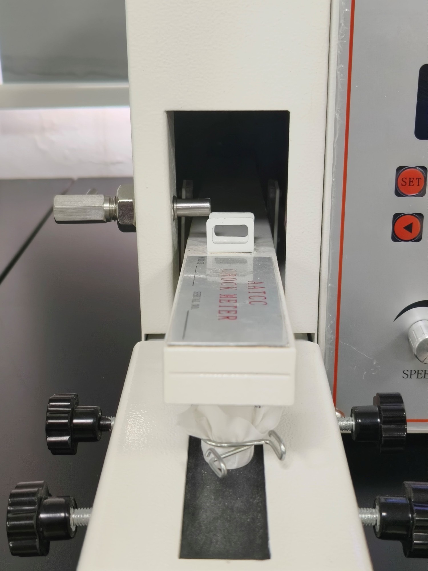 Crockmeter/Rubbing Color Fastness Tester - Image 3
