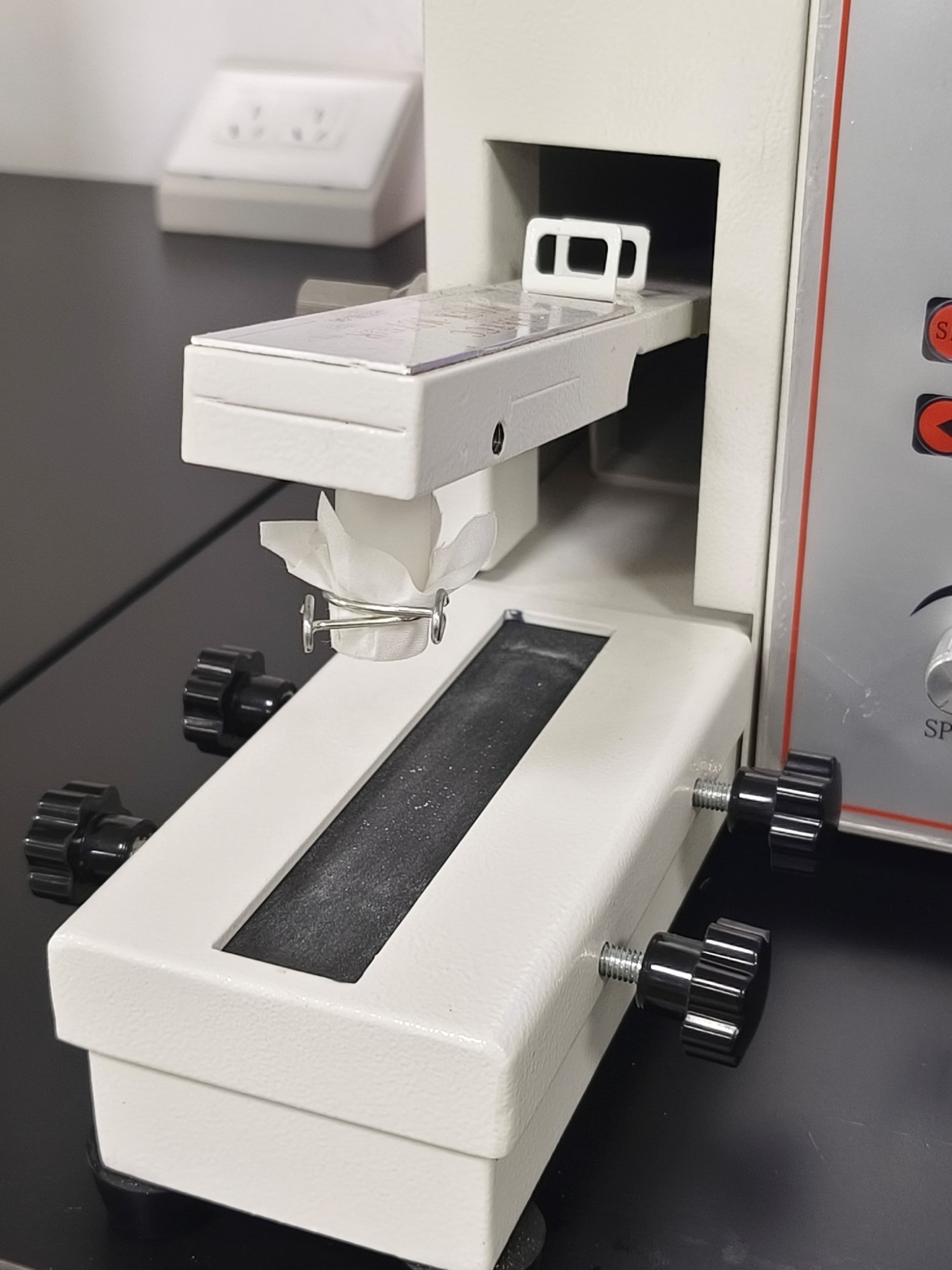 Crockmeter/Rubbing Color Fastness Tester - Image 4